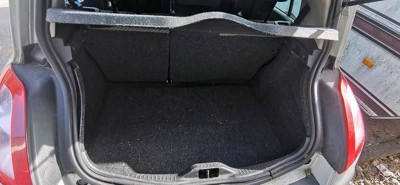 Gebraucht Renault Mégane II 110 PS (80 kW) 2003 Silber Limousine