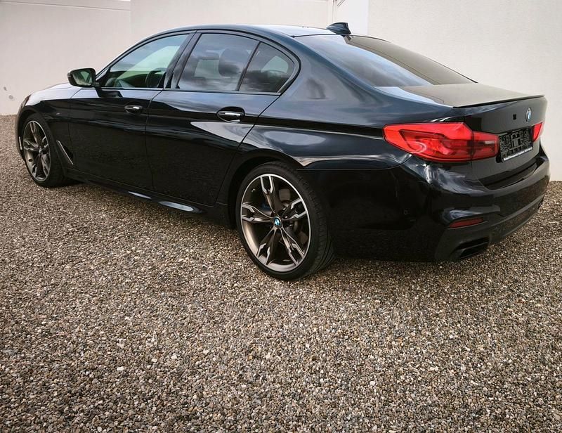 Gebraucht BMW M550 Performance 400 PS (294 kW) 2017 Schwarz Limousine