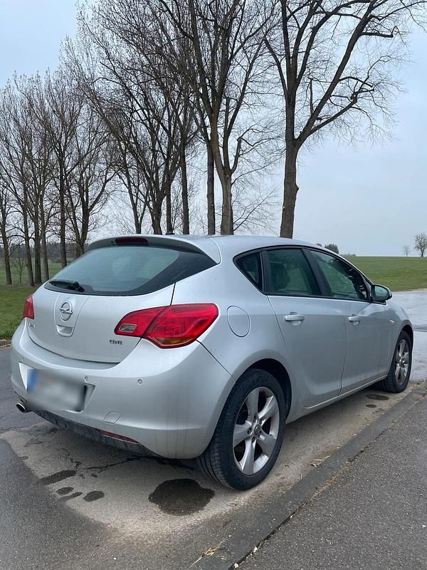 Gebraucht Opel Astra 160 PS (117 kW) 2010 Grau Limousine