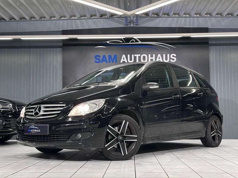 Gebraucht Mercedes B200 136 PS (100 kW) 2006 Schwarz Van / Kleinbus