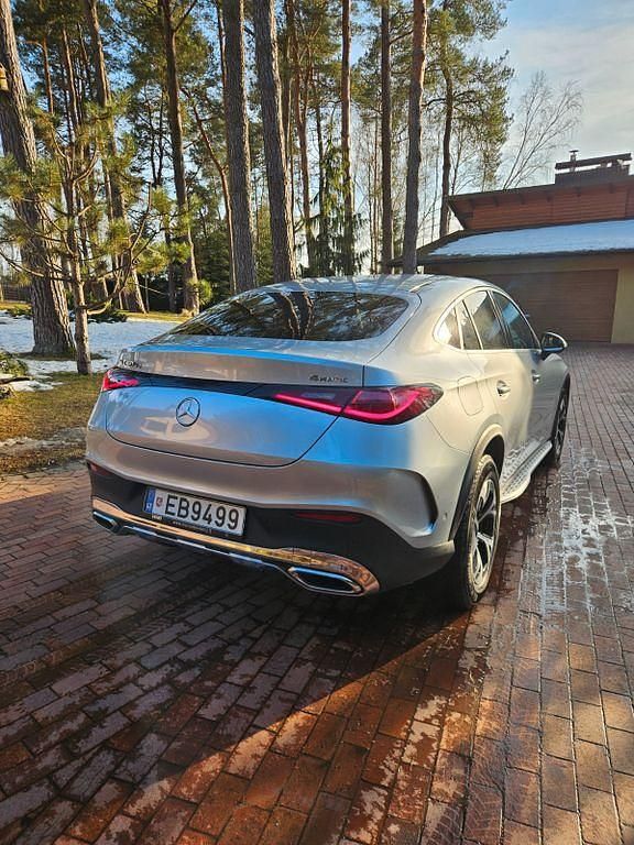 Second-hand Mercedes GLC300e 313 CP (230 kW) 2024 Argintiu Coupe