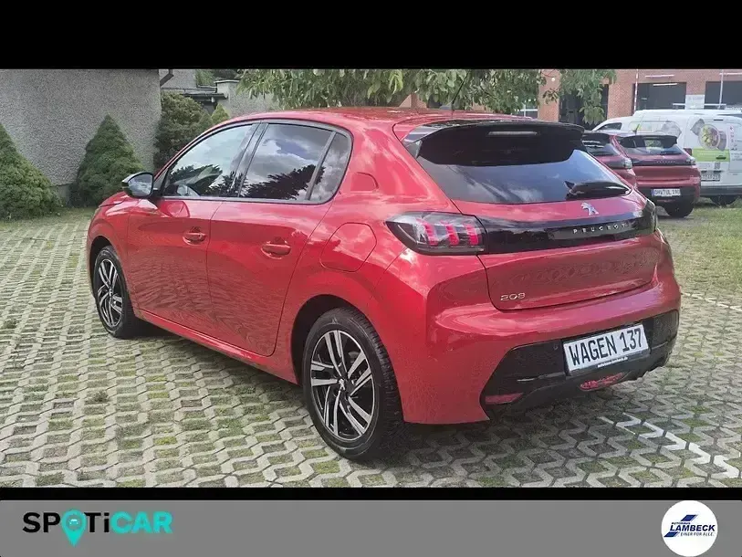 Gebraucht Peugeot 208 Allure 101 PS (74 kW) 2023 Elixir rot Kleinwagen