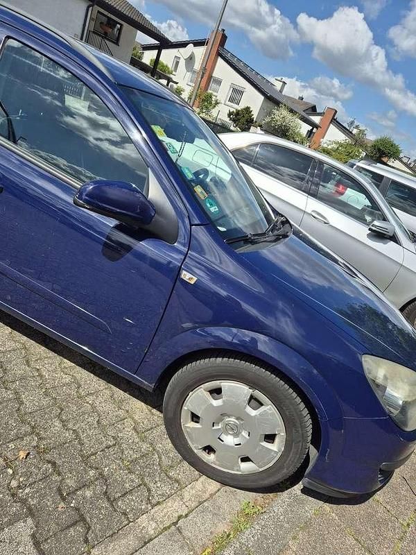 Second-hand Opel Astra 101 CP (74 kW) 2006 Albastru Break