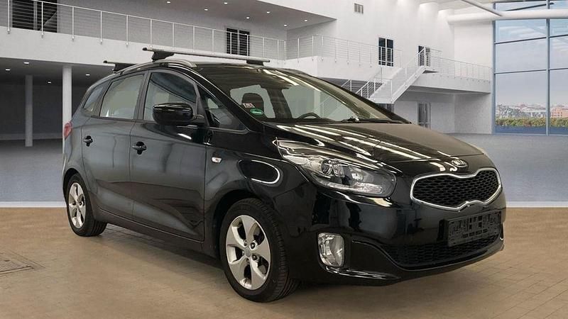 Schwarz Gebraucht 2013 Kia Carens Edition 7 Van / Kleinbus | 11.950 € (Etwas zu teuer) - Bild 1/4