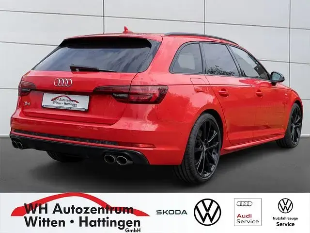 Gebraucht Audi S4 Ambiente 354 PS (260 kW) 2018 Misanorot perleffekt Kombi