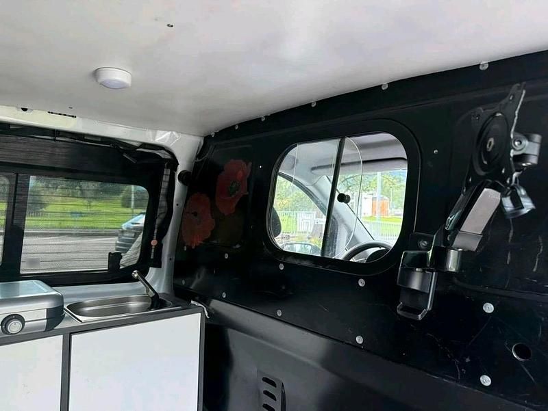 Gebraucht Mercedes Vito 130 PS (95 kW) 2016 Weiß Van