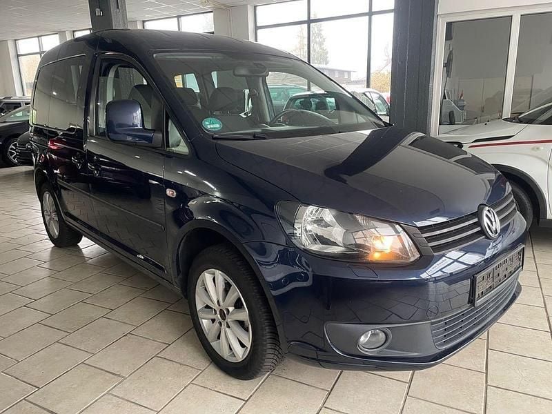 Gebraucht VW Caddy Team 105 PS (77 kW) 2015 Blau Van / Kleinbus