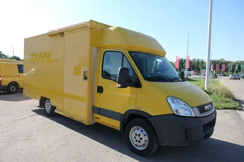 Gebraucht Iveco Daily 106 PS (77 kW) 2011 Gelb Limousine