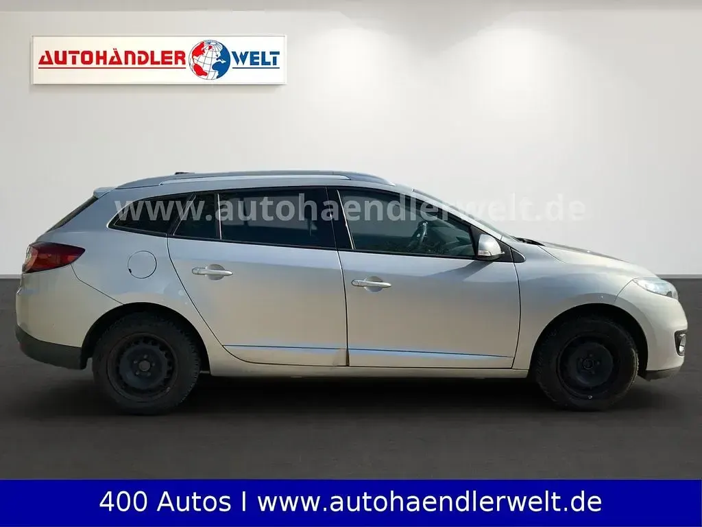 Używany Renault Mégane Expression 116 KM (85 kW) 2012 Srebrny Sedan/Limuzyna