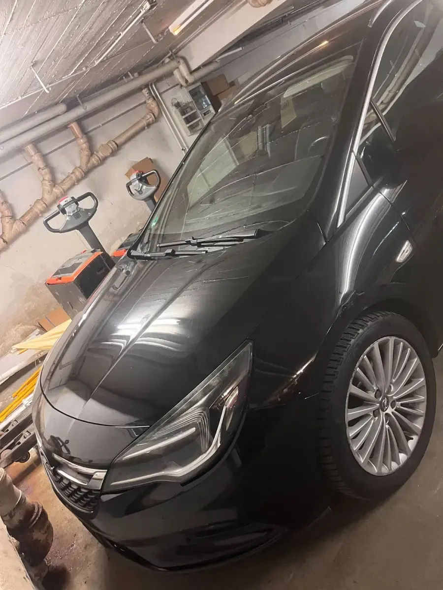 Usata Opel Astra 100 CV (73 kW) 2016 Nero Station wagon