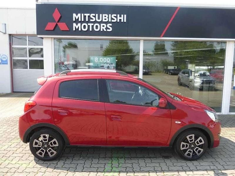 Amarena rot Gebraucht 2018 Mitsubishi Space Star Edition+ SUV | 9.390 € (Fairer Preis) - Bild 1/4