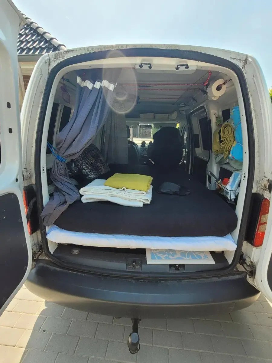 Gebraucht VW Caddy 85 PS (62 kW) 2013 Weiß Van / Kleinbus