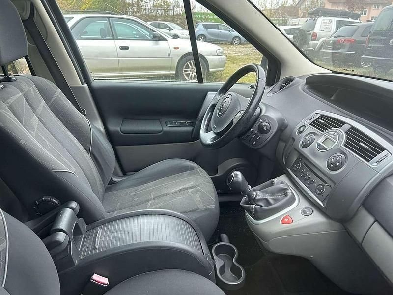 Gebraucht Renault Scénic II Exception 135 PS (99 kW) 2006 Platingrau Van / Kleinbus