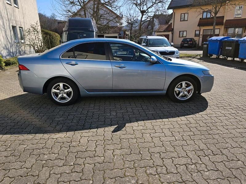Andere außenfarben Gebraucht 2004 Honda Accord Sport Limousine | 3.500 € (Fairer Preis) - Bild 1/4