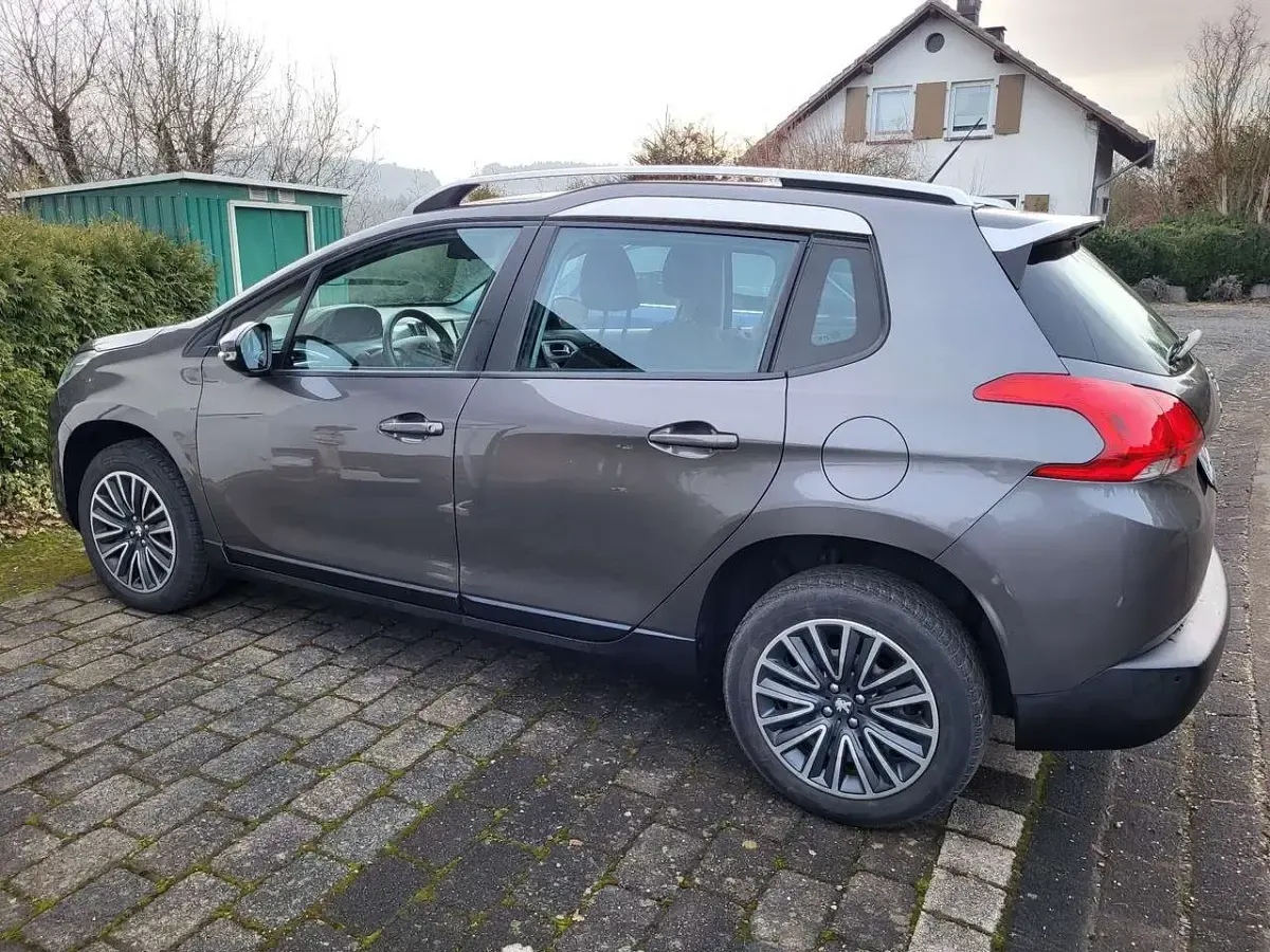 Gebraucht Peugeot 2008 Allure 82 PS (60 kW) 2016 SUV