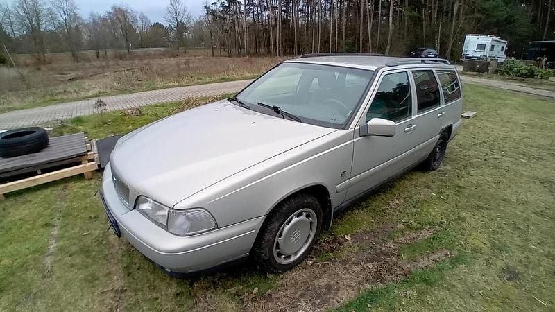 Gebraucht Volvo V70 140 PS (102 kW) 2000 Beige Kombi