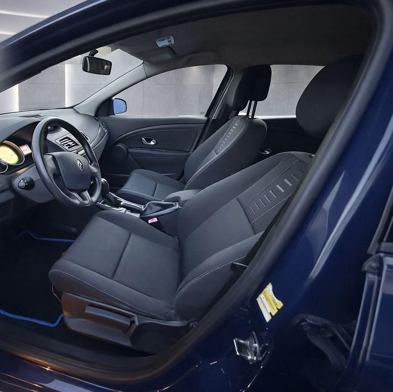 Gebraucht Renault Mégane Expression 101 PS (74 kW) 2009 Blau Limousine