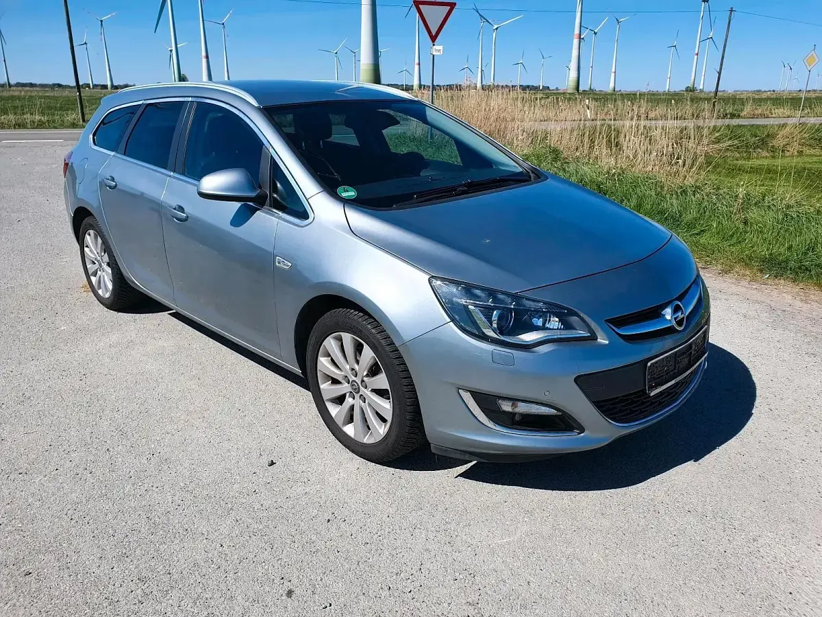 Usata Opel Astra 165 CV (121 kW) 2014 Grigio Station wagon