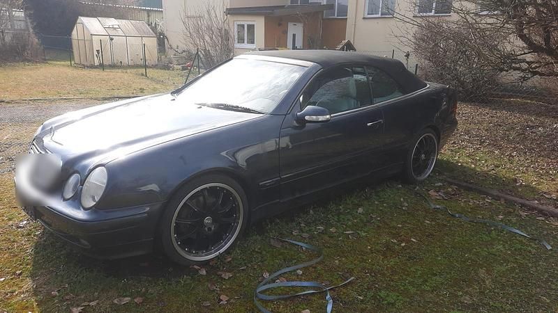Gebraucht Mercedes CLK230 197 PS (144 kW) 2003 Blau Cabrio