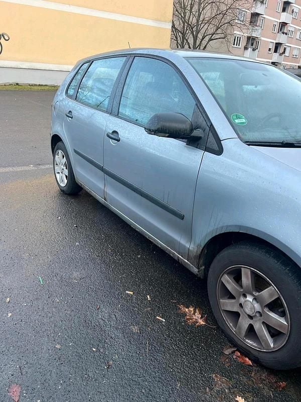 Gebraucht VW Polo 64 PS (47 kW) 2006 Silber Kleinwagen