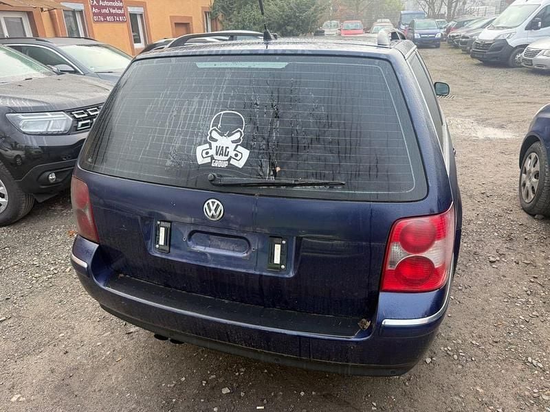 Gebraucht VW Passat 131 PS (96 kW) 2003 Blau Kombi