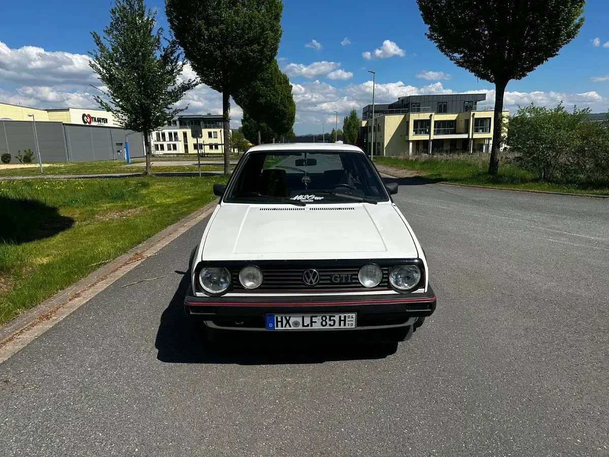 Gebraucht VW Golf II GTI 112 PS (82 kW) 1985 Weiß Kleinwagen