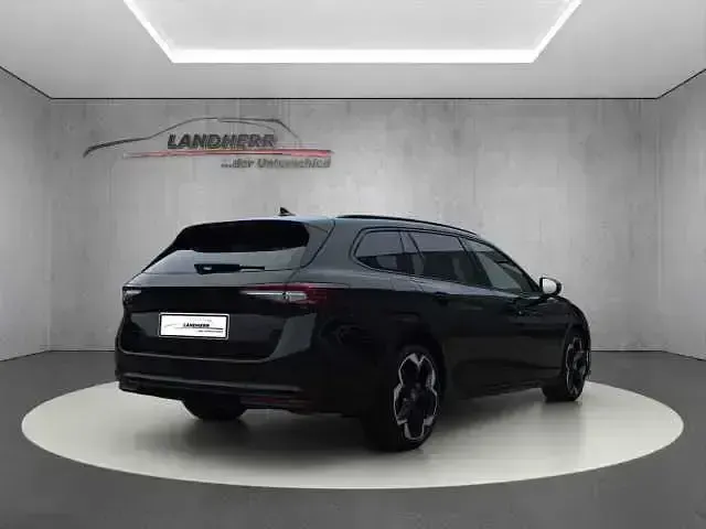 Neu Skoda Superb SportLine 265 PS (194 kW) 2025 Onyx schwarz Kombi