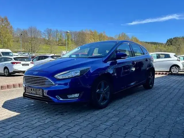 Second-hand Ford Focus Titanium 125 CP (91 kW) 2017 Albastru Berlinǎ