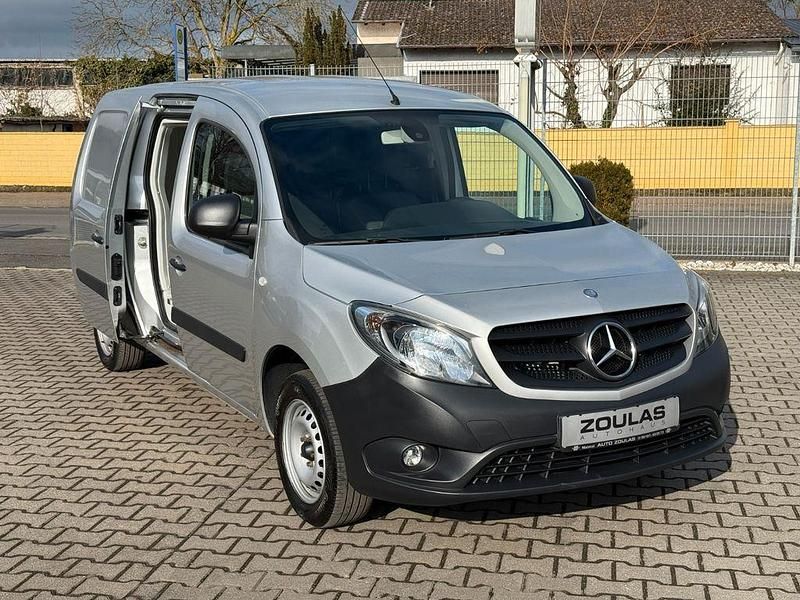 Gebraucht Mercedes Citan 111 110 PS (80 kW) 2017 Silber Van / Kleinbus