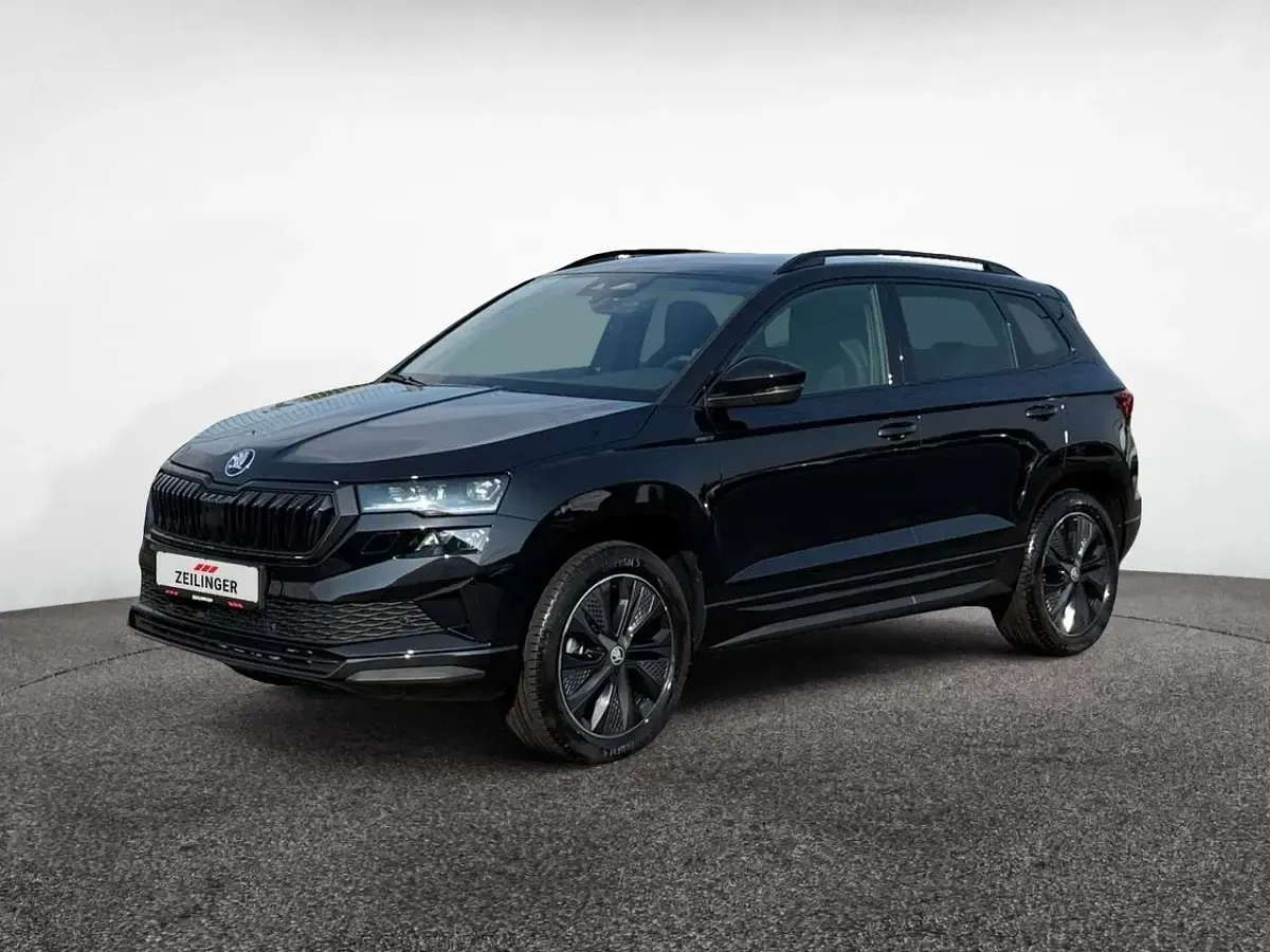 Neu Skoda Karoq SportLine 190 PS (139 kW) 2026 Schwarzmagic perleffekt SUV