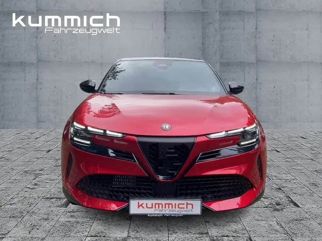 Neu Alfa Romeo Junior Edizione Speciale 145 PS (106 kW) 2026 Rot SUV