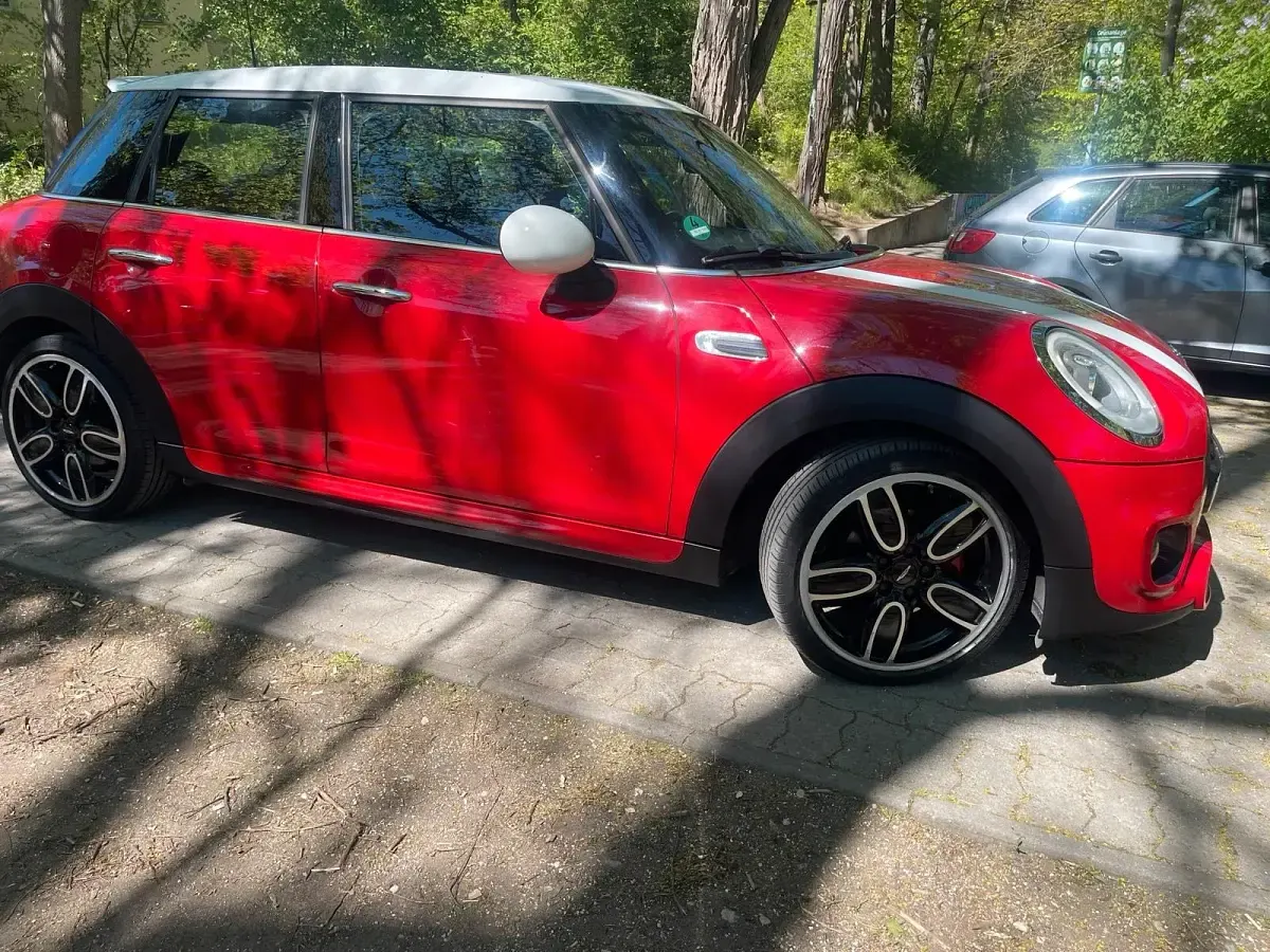 Używany Mini Cooper D 116 KM (85 kW) 2016 Czerwony Hatchback