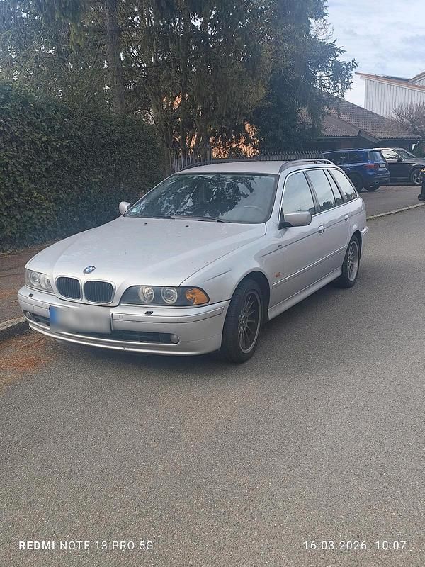 Gebraucht BMW 520 178 PS (130 kW) 1998 Silber Kombi