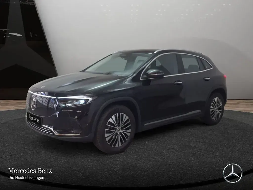 Gebraucht Mercedes EQA300 Progressive 167 kW (228 PS) 2025 Schwarz SUV