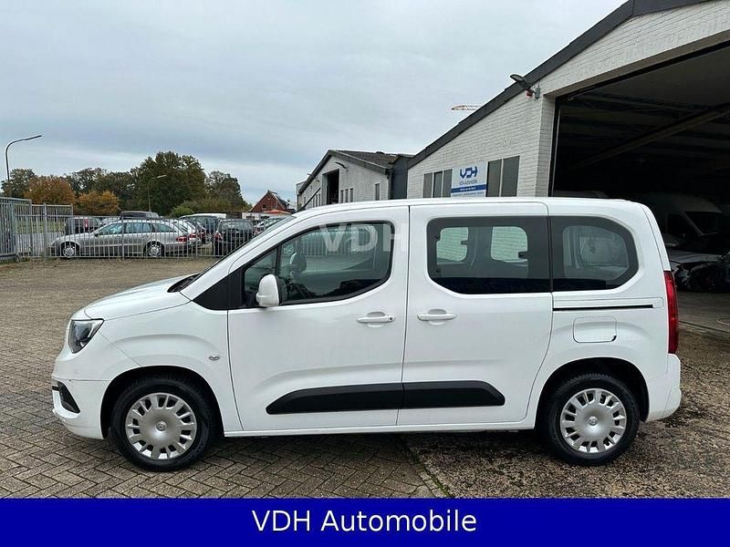 Gebraucht Opel Combo Life Edition 102 PS (75 kW) 2020 Weiß Van / Kleinbus