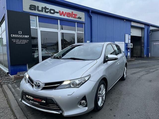 Gebraucht Toyota Auris Hybrid Executive 136 PS (100 kW) 2015 Platinsilber metallic (metallic) Limousine