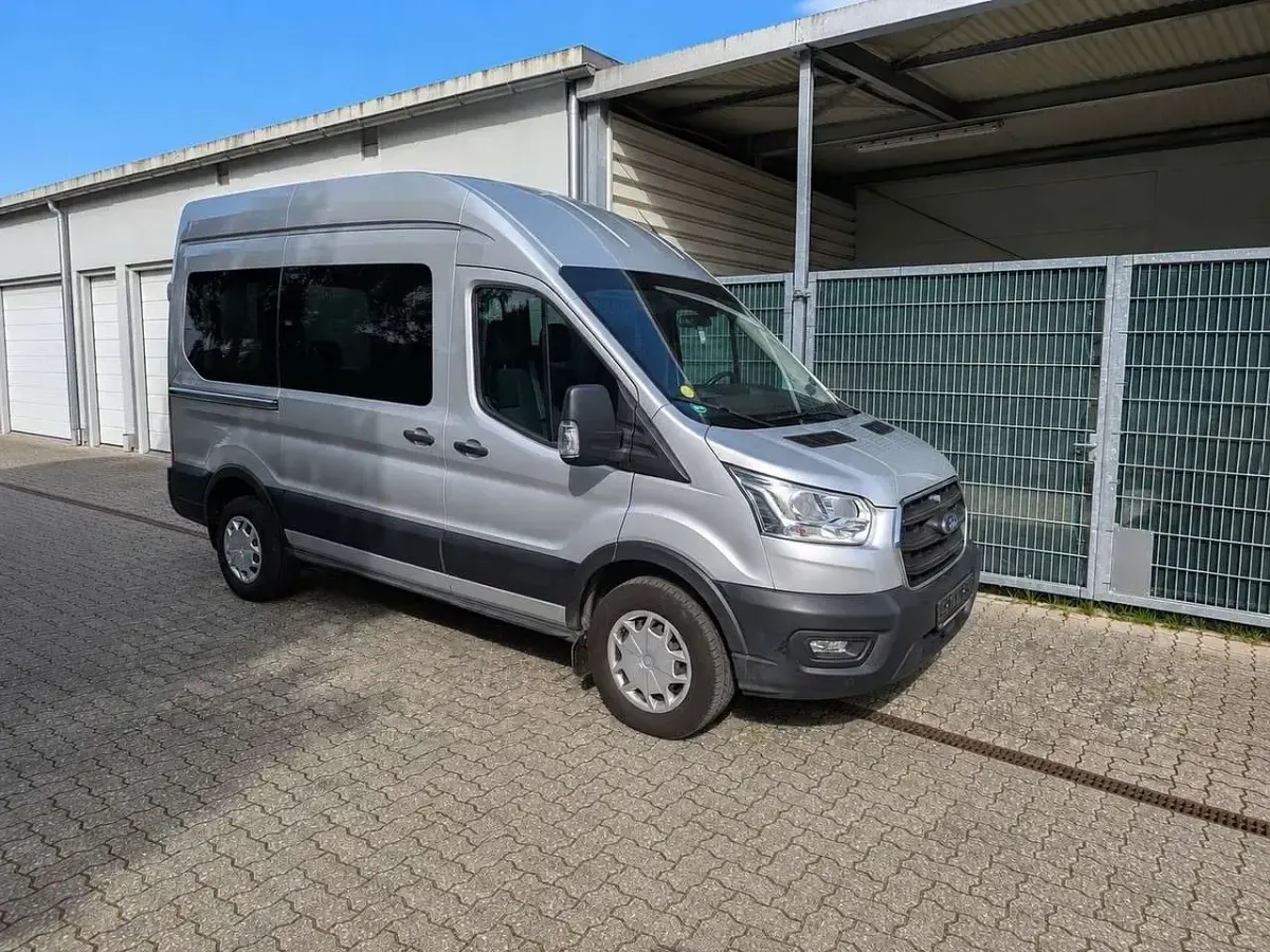 Gebraucht Ford Transit Custom 131 PS (96 kW) 2020 Polarsilber metallic Van / Kleinbus