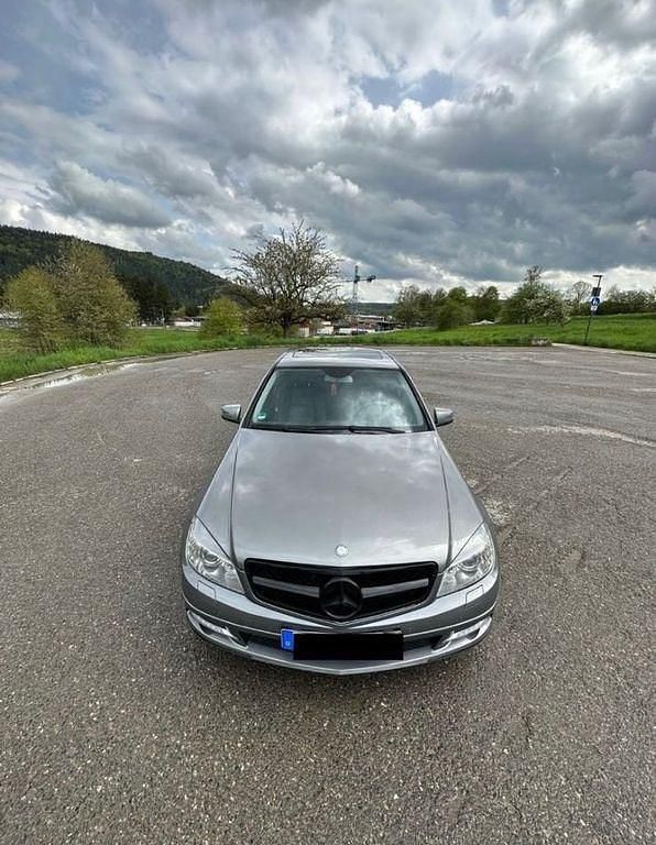 Gebraucht Mercedes C300 231 PS (169 kW) 2010 Grau Limousine