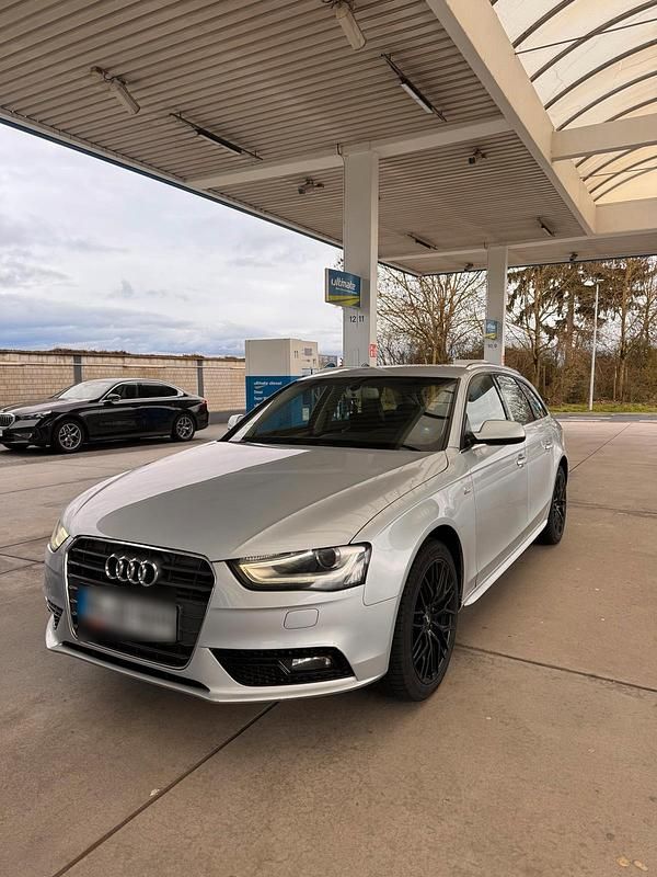 Gebraucht Audi A4 177 PS (130 kW) 2012 Grau Kombi