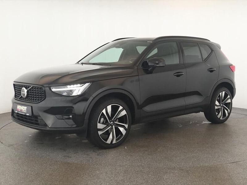 Gebraucht Volvo XC40 Ultimate 197 PS (144 kW) 2023 Onyx black SUV
