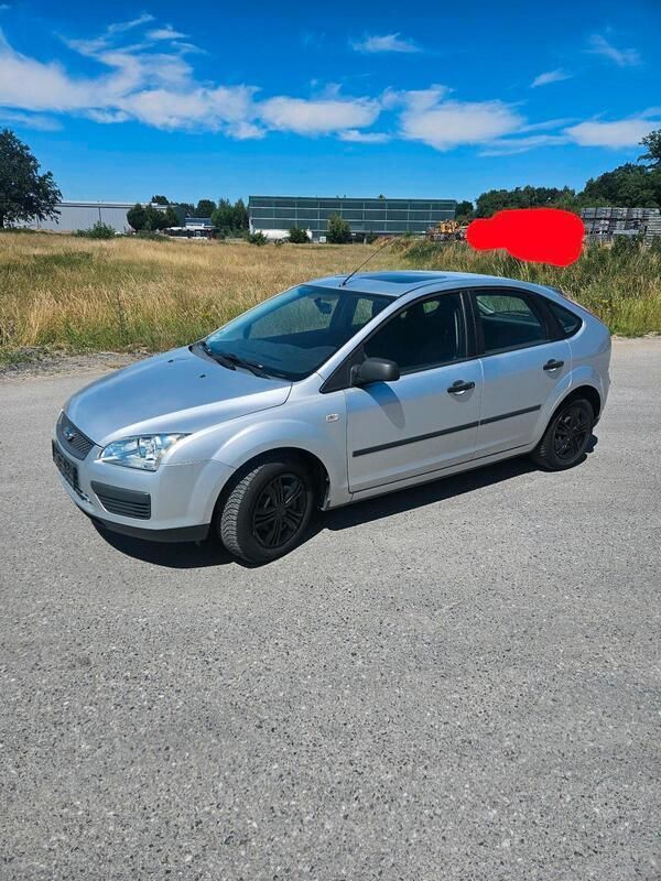 Silber Gebraucht 2007 Ford Focus Kleinwagen | 1.990 € (Fairer Preis) - Bild 1/4