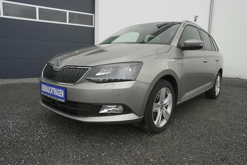 Beige Gebraucht 2017 Skoda Fabia Ambition Kombi | 13.900 € (Fairer Preis) - Bild 1/4