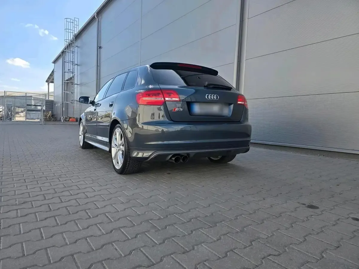 Gebraucht Audi S3 265 PS (194 kW) 2010 Andere farben Kleinwagen