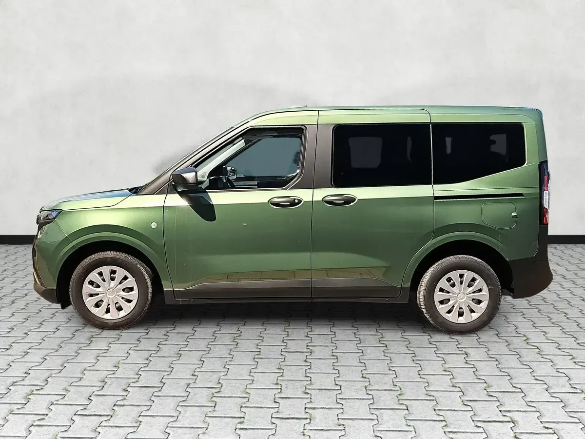 Neu Ford Tourneo Courier Trend 125 PS (91 kW) 2026 Bursting green metallic Van / Kleinbus