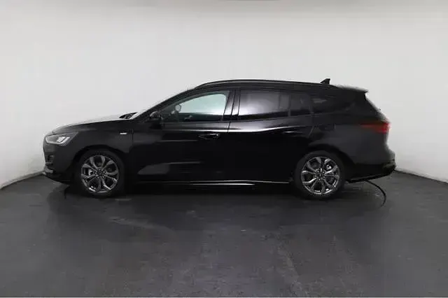 Neu Ford Focus ST-Line X 155 PS (114 kW) 2025 Schwarz