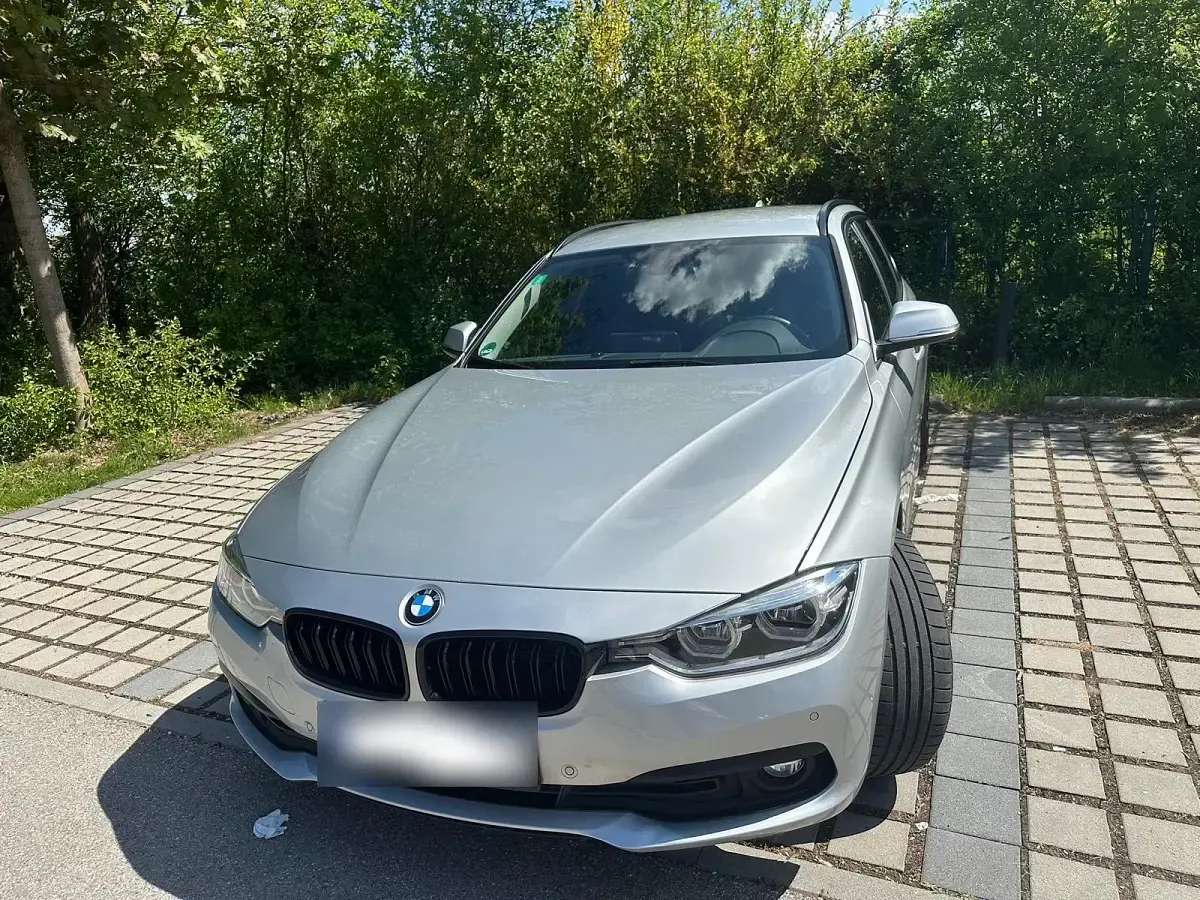 Gebraucht BMW 320 Performance 190 PS (139 kW) 2018 Silber Kombi