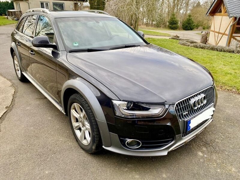 Grau Gebraucht 2013 Audi A4 Allroad Ambiente Kombi | 13.250 € (Guter Preis) - Bild 1/4