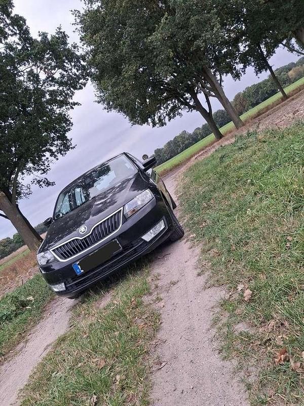 Gebraucht 2014 Skoda Rapid Ambition Limousine | 4.900 € (Guter Preis) - Bild 1/4