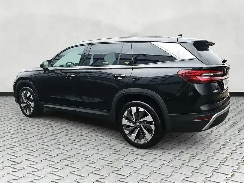Neu Skoda Kodiaq Selection 150 PS (110 kW) 2025 Blackmagic perleffekt SUV