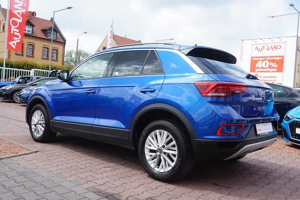 Gebraucht VW T-Roc 110 PS (80 kW) 2023 Blau SUV